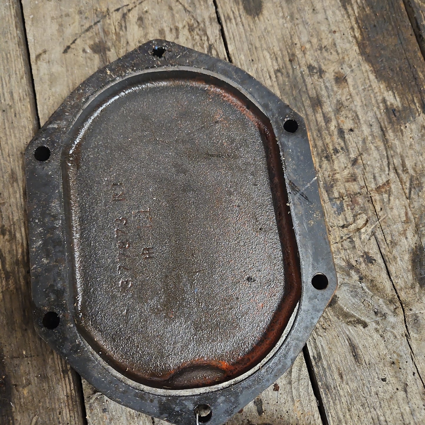 Hydraulic Filter Cover