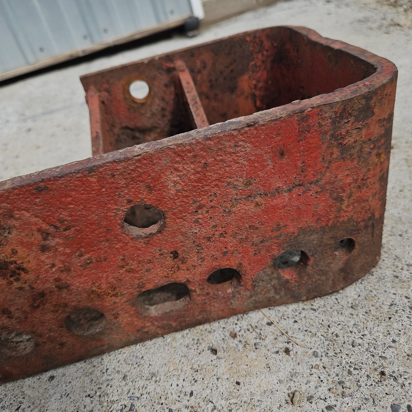 International 12 Weight Bracket