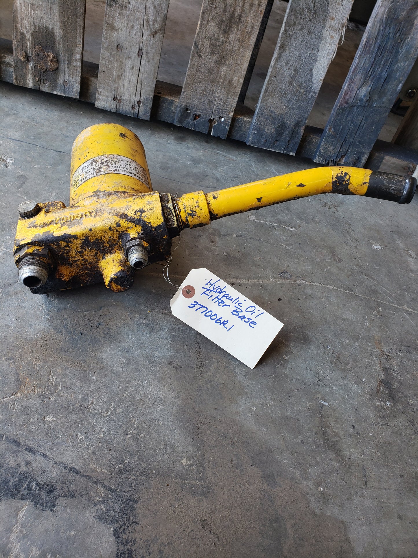 Hydraulic Oil Filter Base