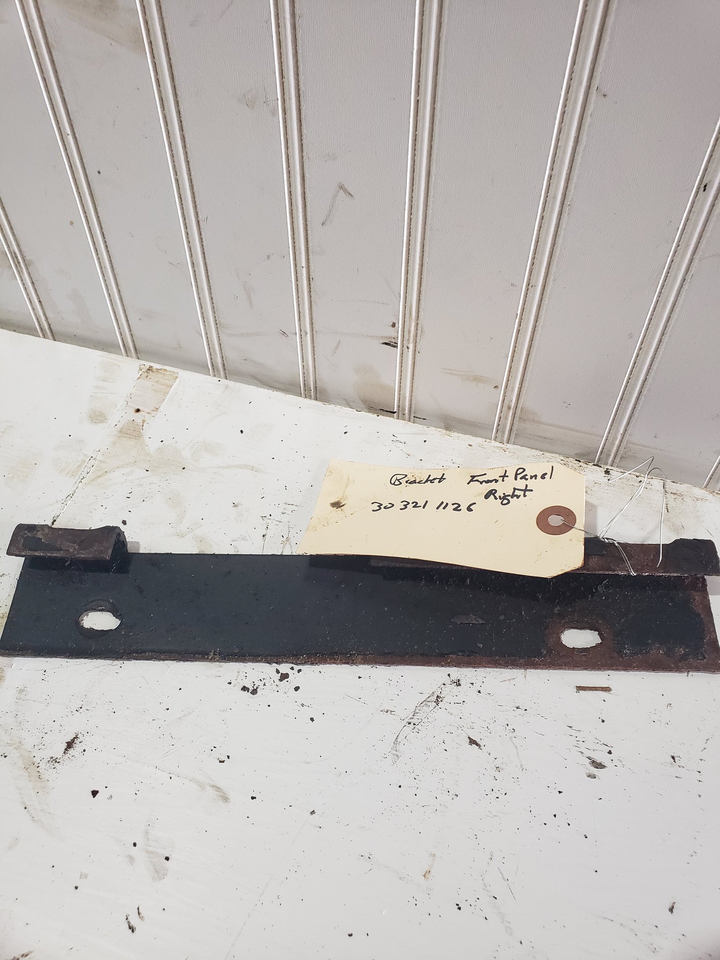 Front Panel Bracket, Right