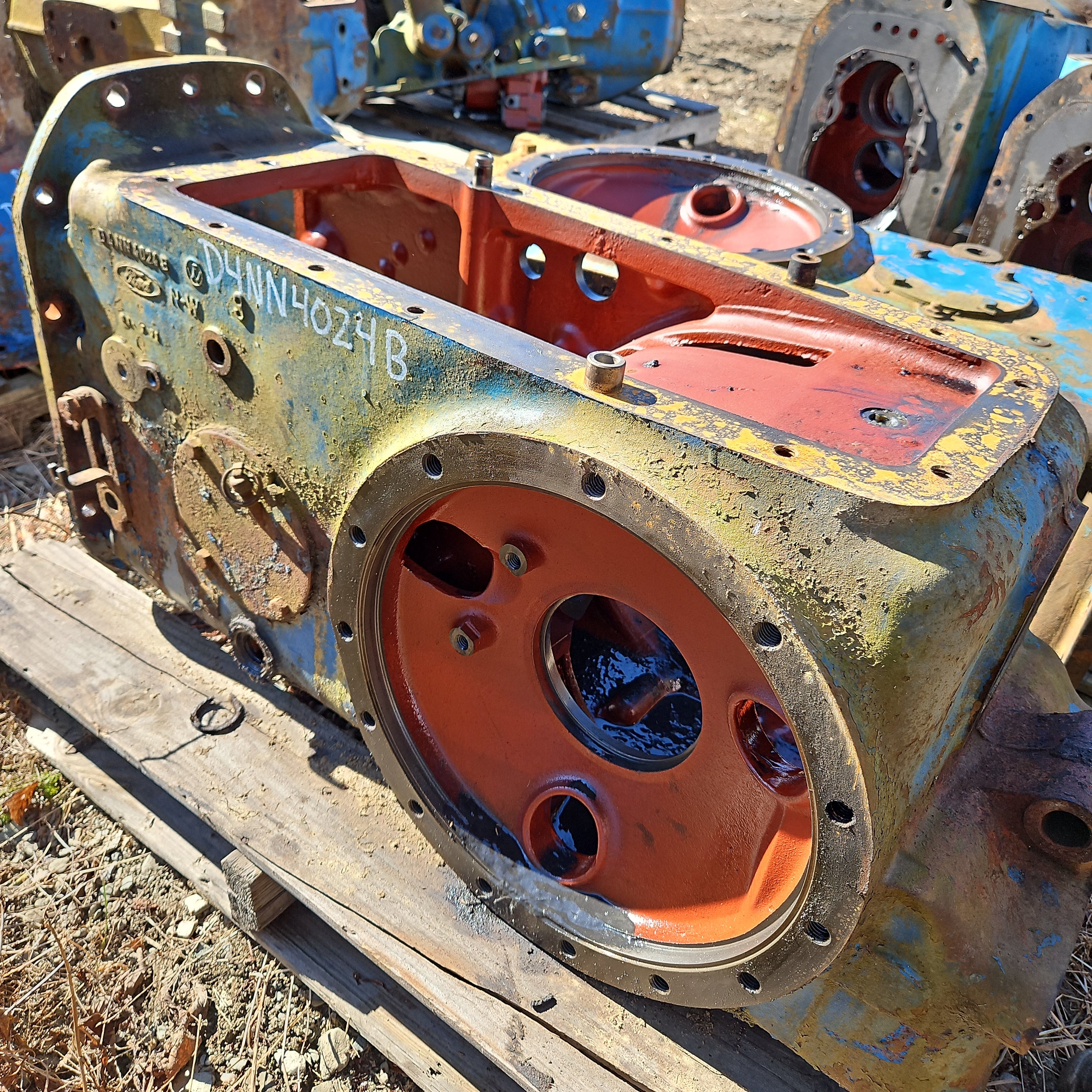 Rear End Housing – A&M Tractor Salvage & Parts