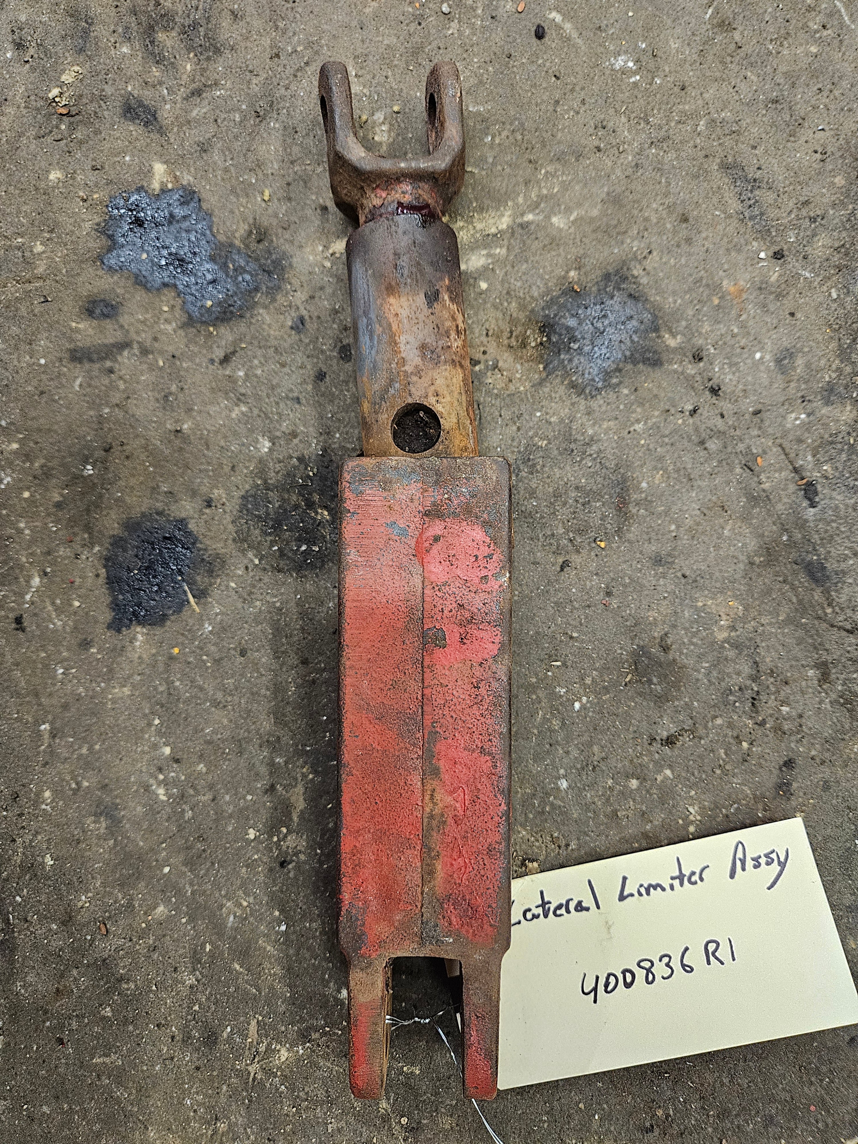 Lateral Limiter Assembly – A&M Tractor Salvage & Parts