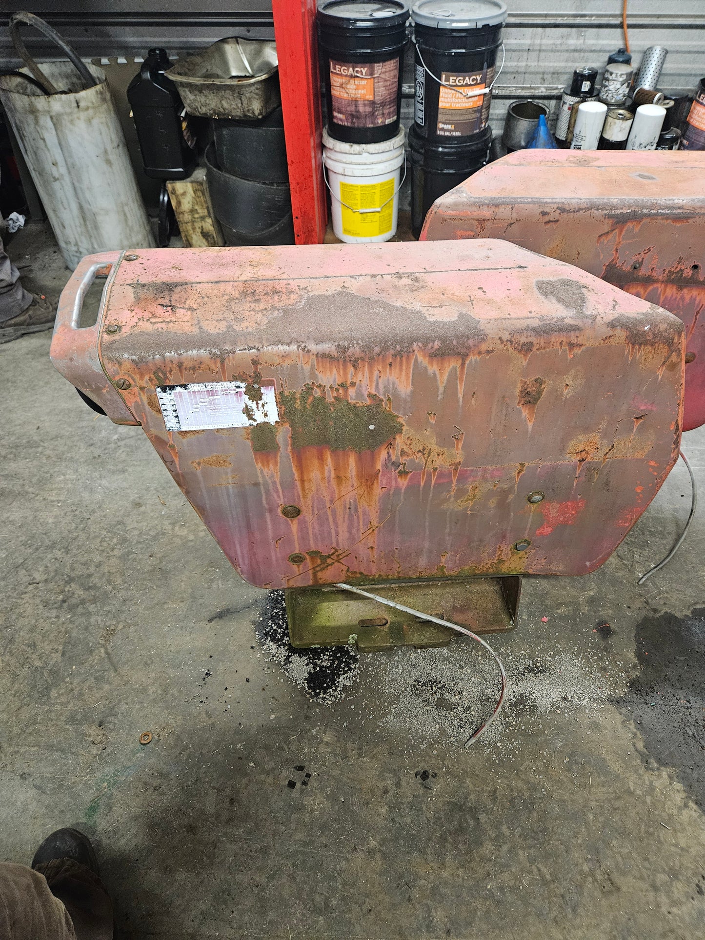 RH Fender