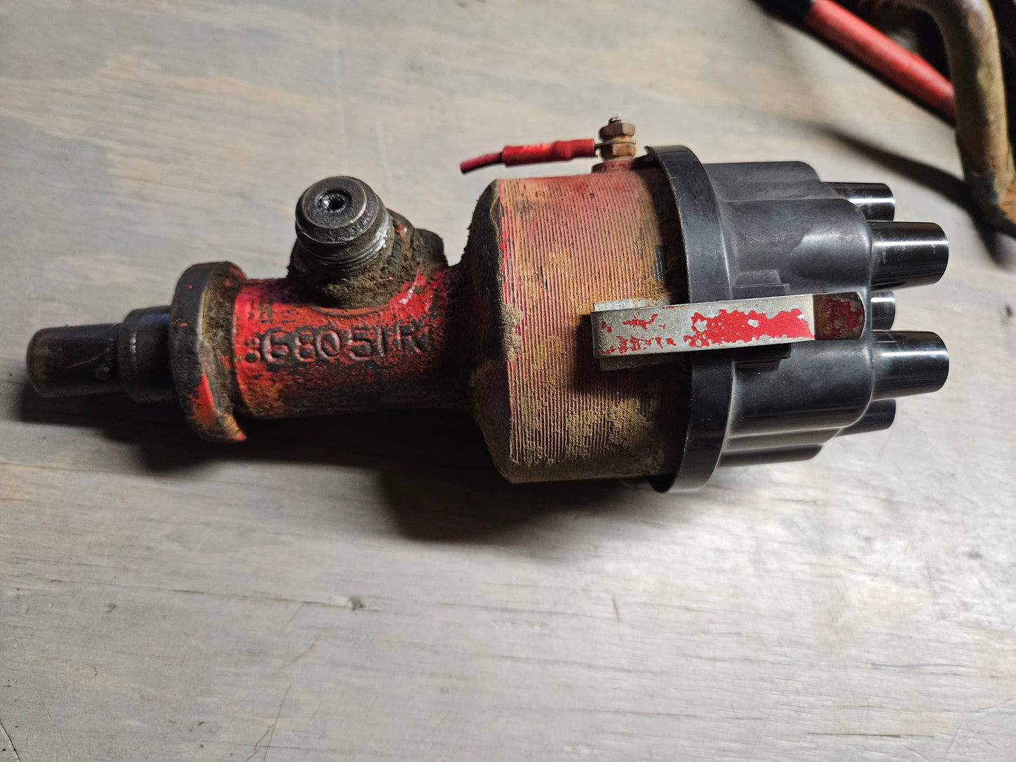 Distributor