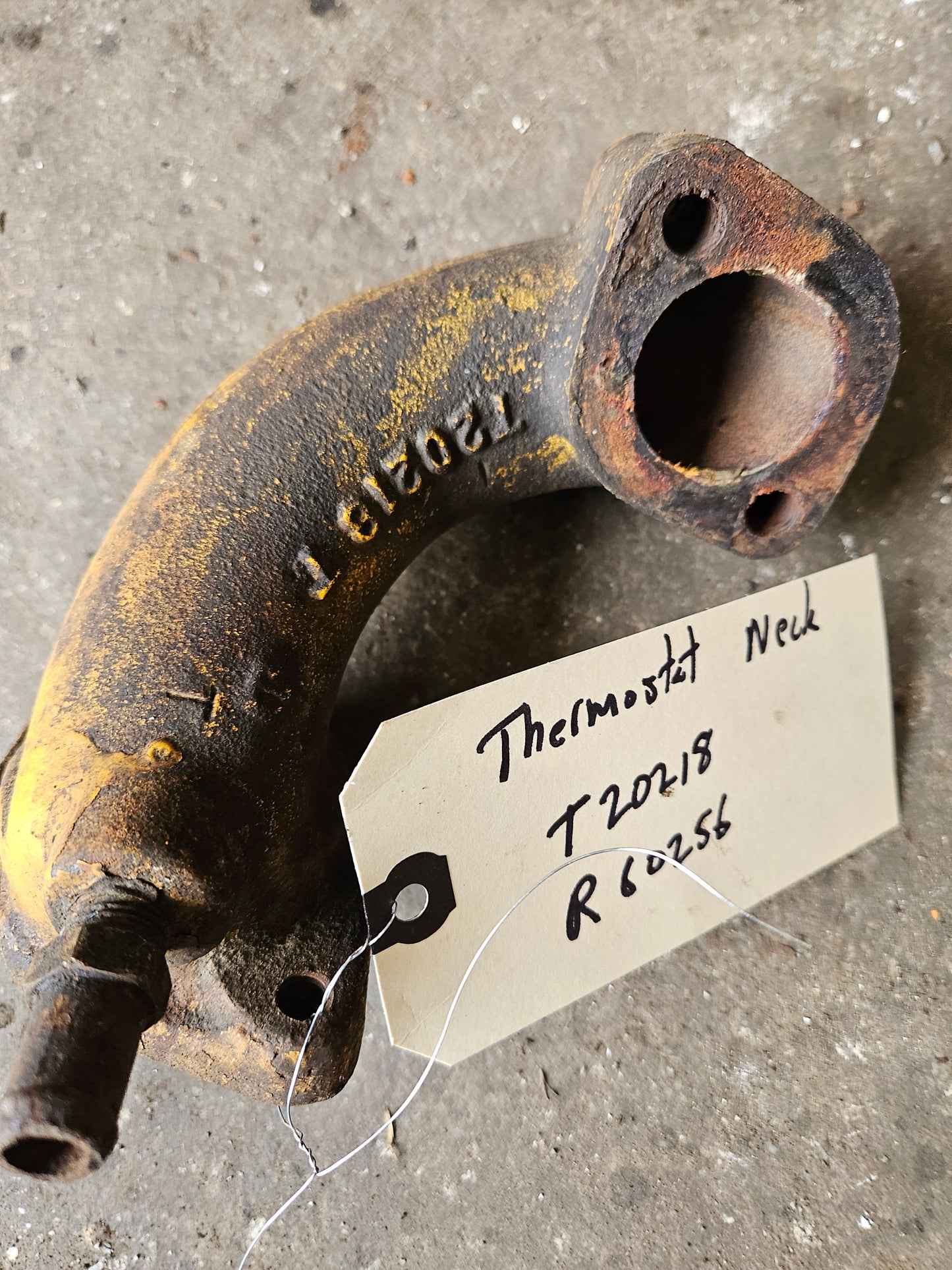 Thermostat Neck